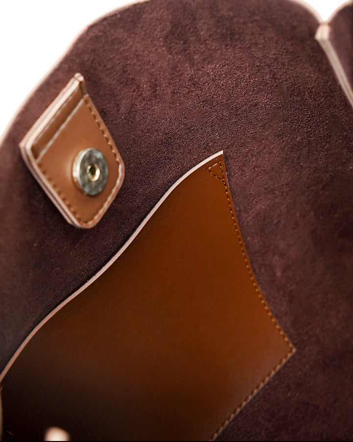 The Diva Tote  // Vegan