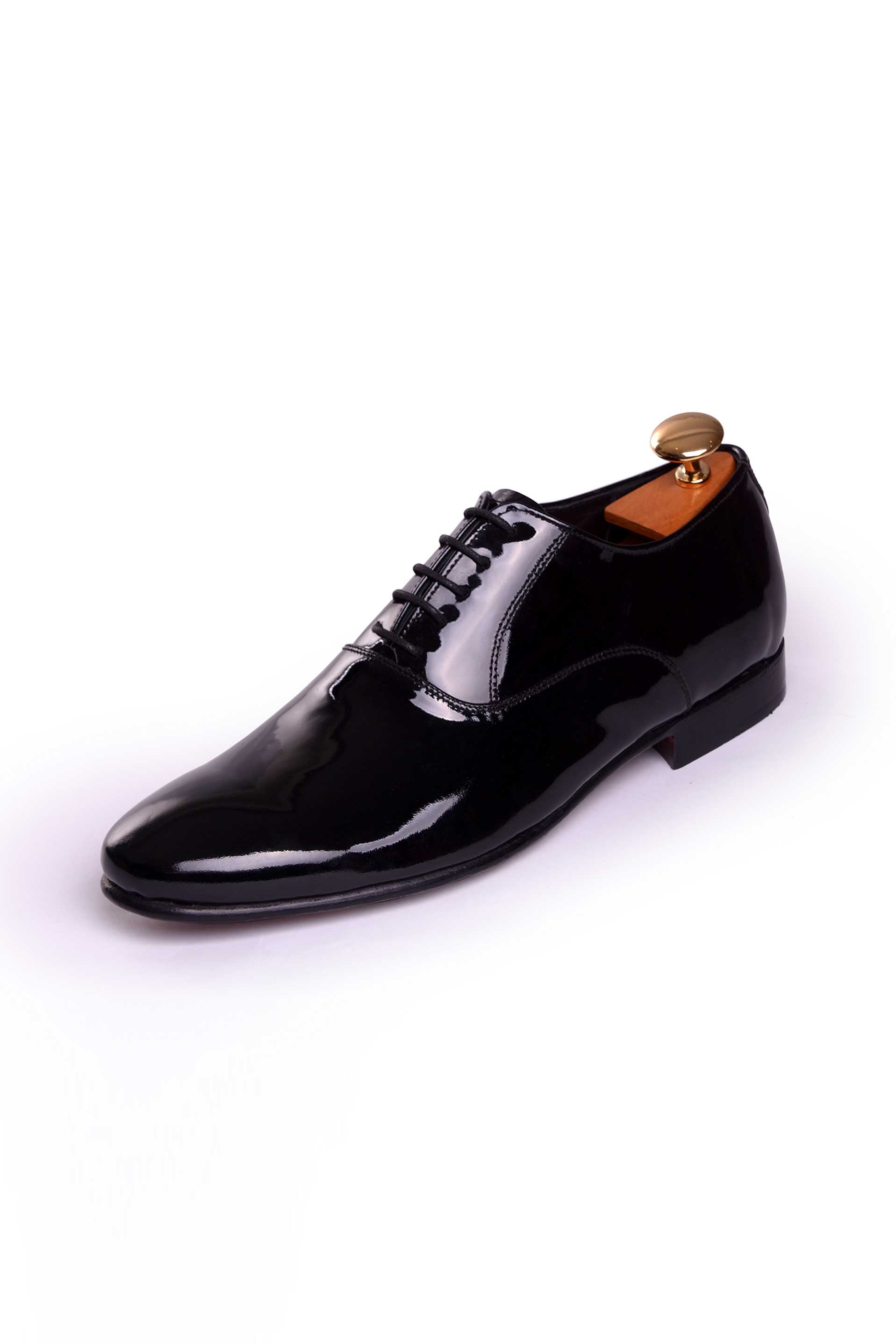 The Tuxedo Shoe