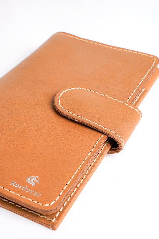 High Grade Traveler's Wallet // Crazy Horse