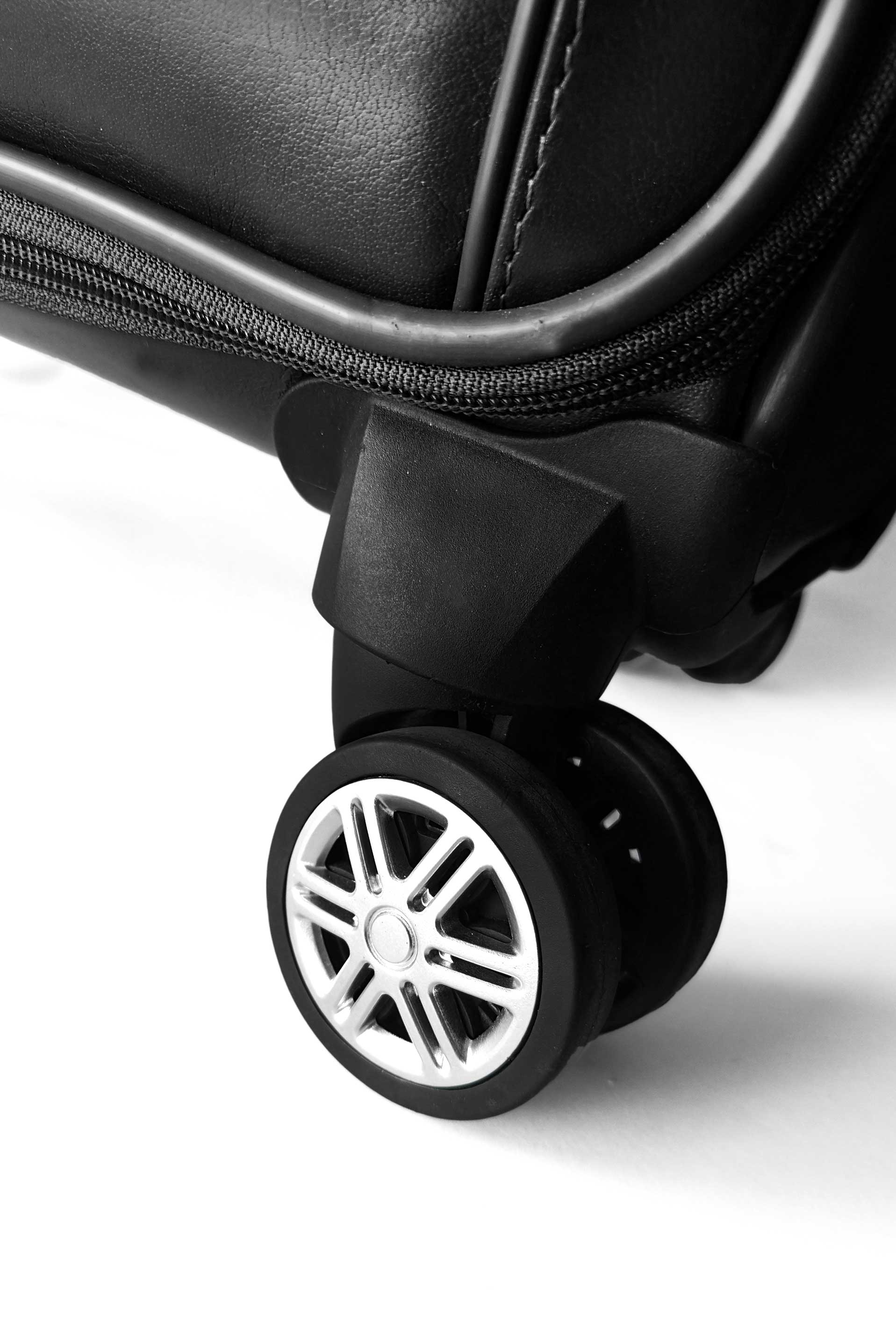 TP The Cabin Trolley Bag