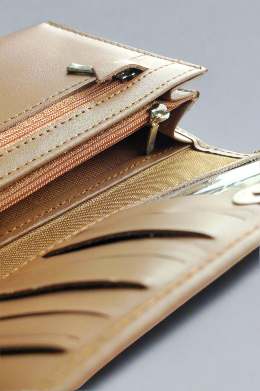 Roxanne Ladies Clutch