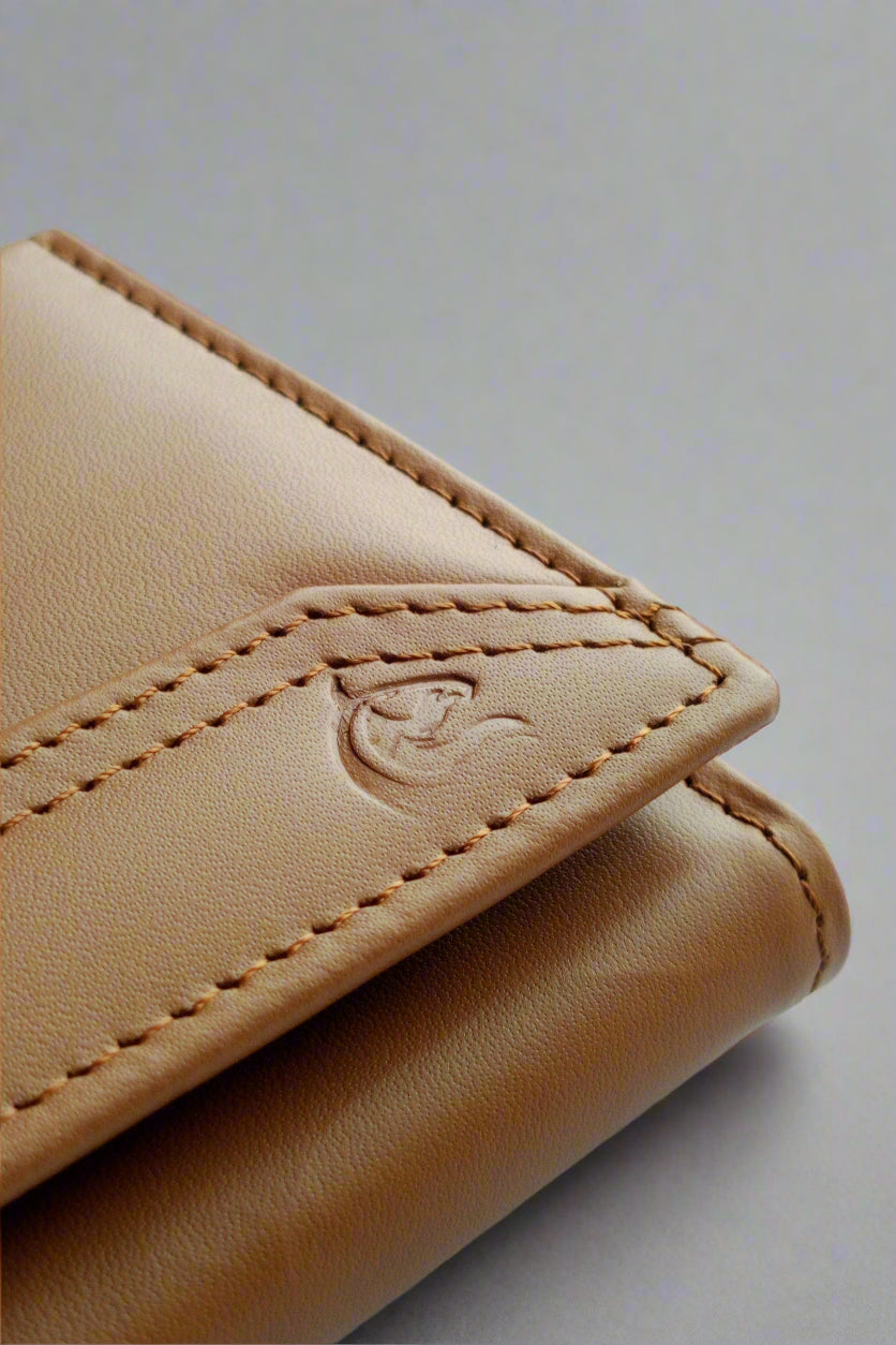 Roxanne Ladies Clutch