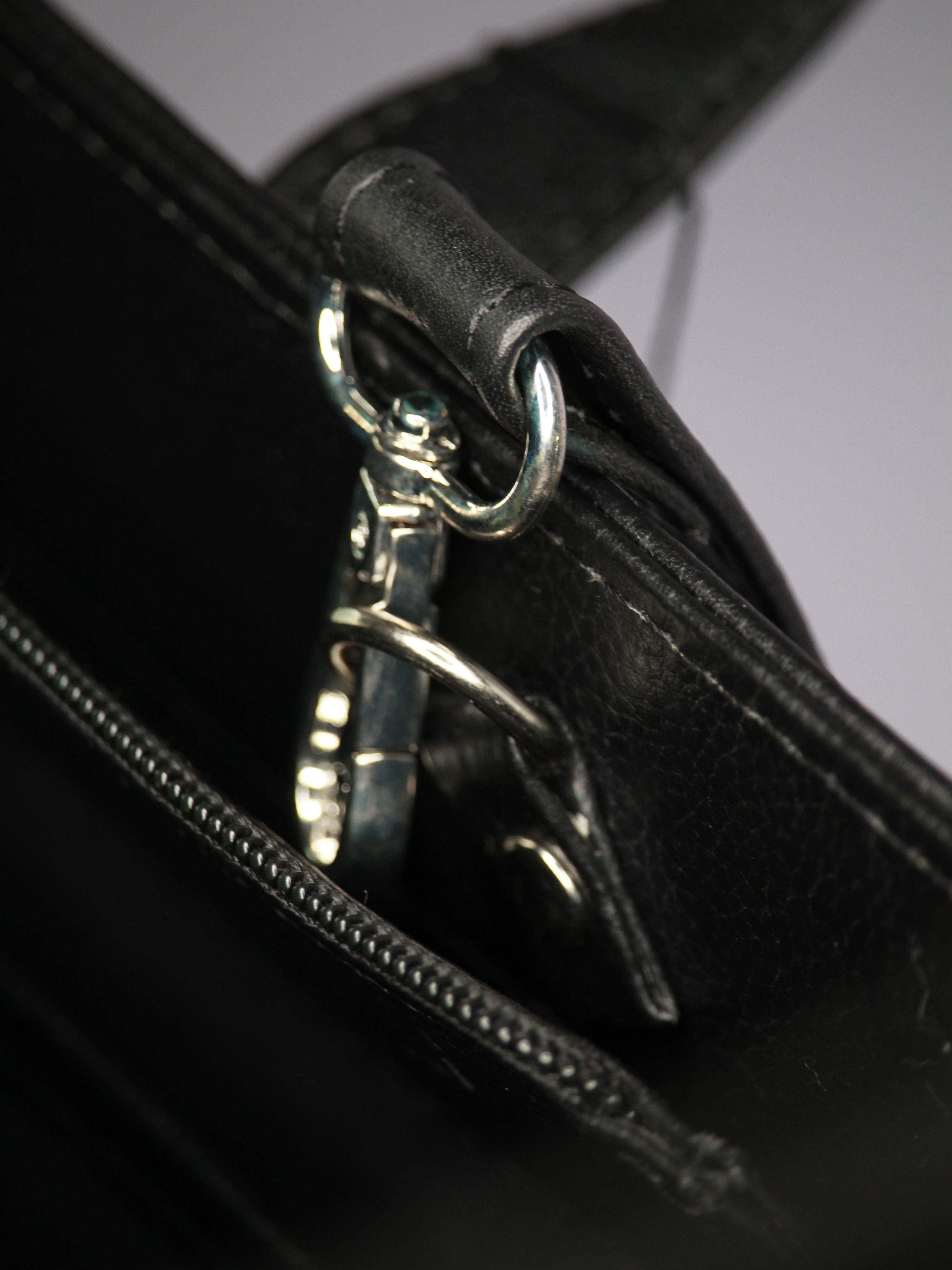 TP The Corporate Office // Laptop Bag