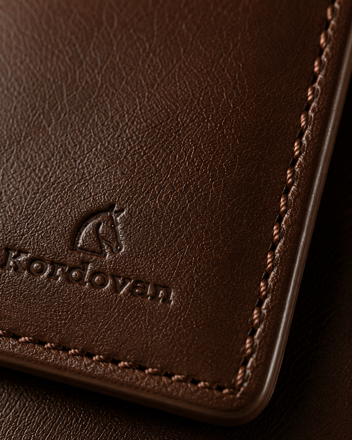 Close-up of the soft brown sheep leather grain on the Rigor Lite wallet