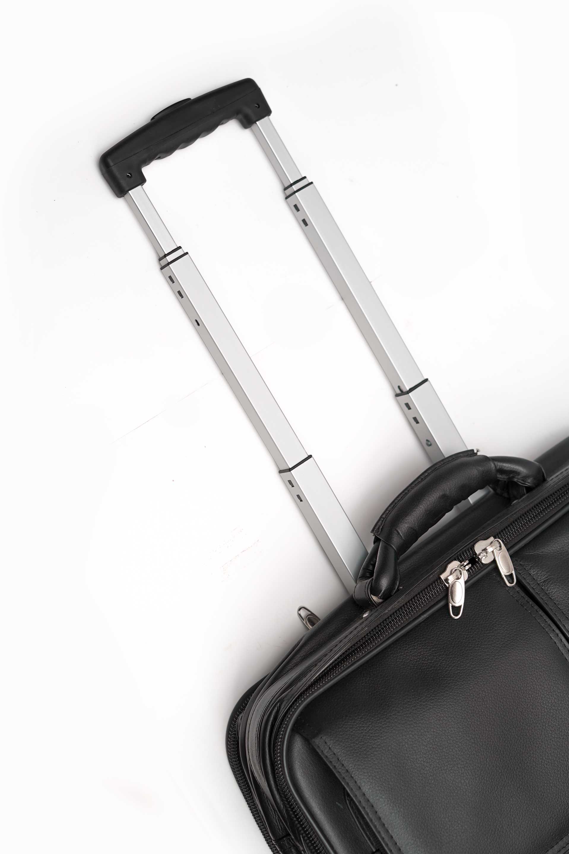 The Travel Mate Trolley Bag