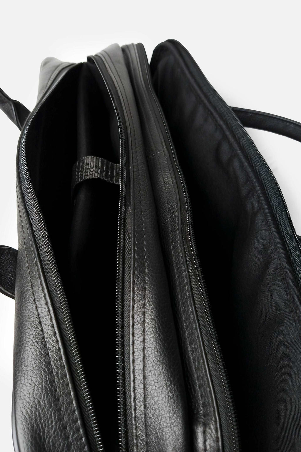 Double Pocket Extendable Travel laptop Bag // Natural Milld Leather Black - Kordovan